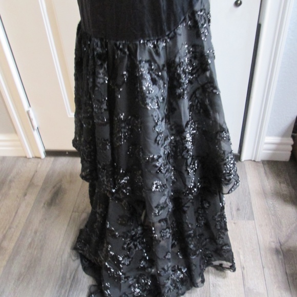 new KLS KIMORA LEE SIMMONS black ball gown Sz 6 - Picture 9 of 16
